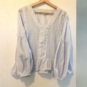 GAP blue & white pinstripe top L